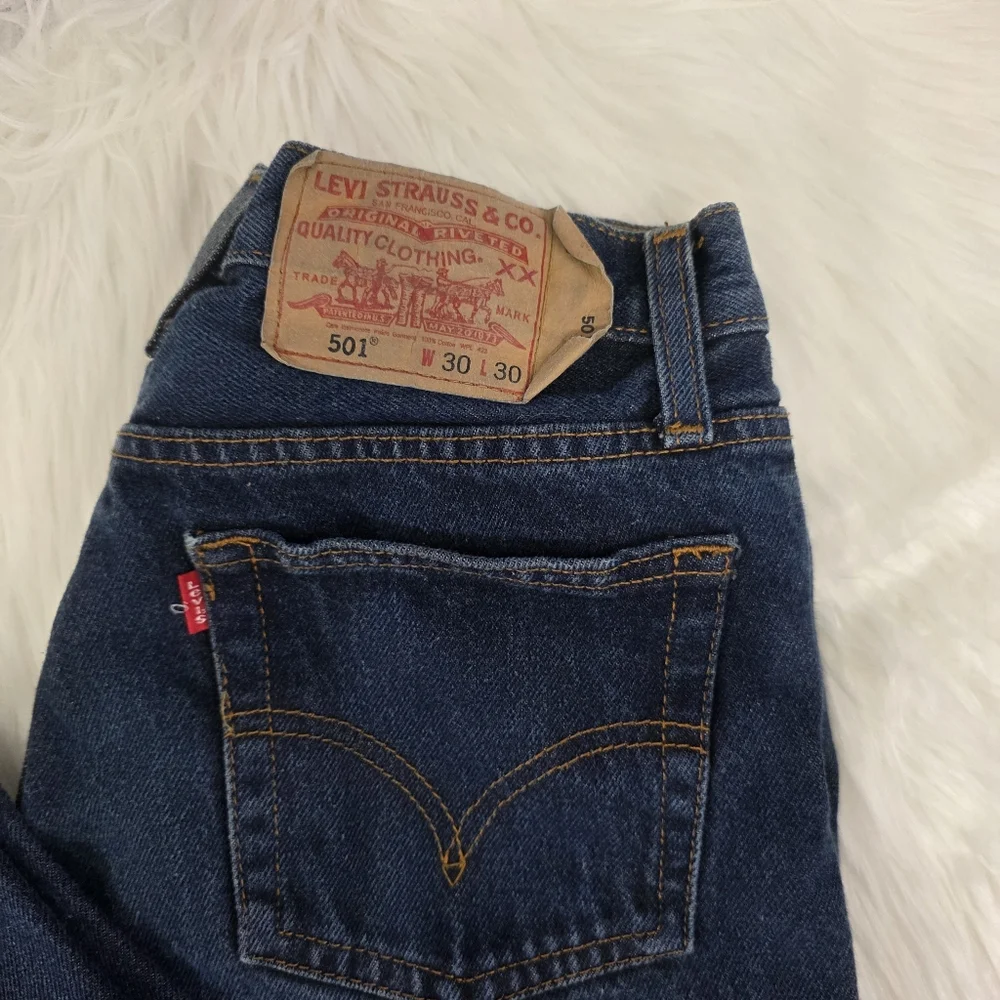 Levi's Vintage Straight Leg Button Fly Men's Dark Wash Blue Jeans